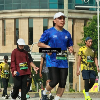 Runner Photo 6164361