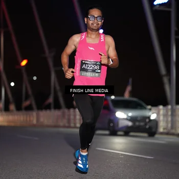 Runner Photo 6164367