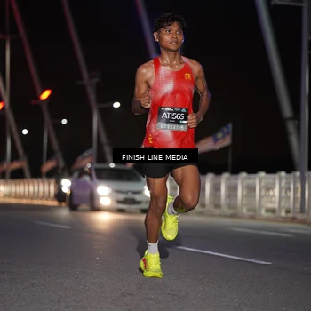 Runner Photo 6164372