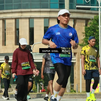 Runner Photo 6164375