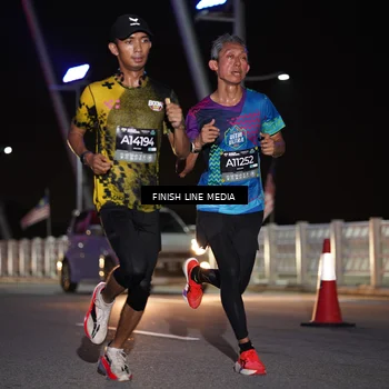 Runner Photo 6164376