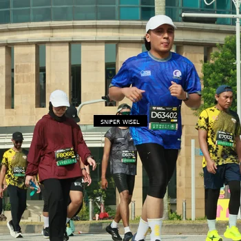 Runner Photo 6164382