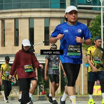 Runner Photo 6164391