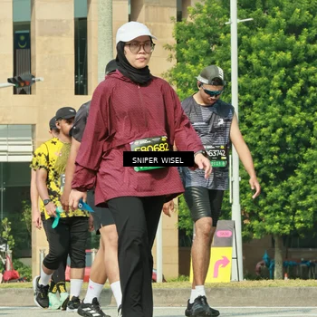Runner Photo 6164410