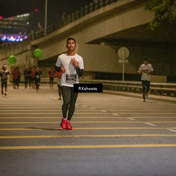 Runner Photo 6164442