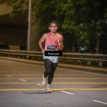 Runner Photo 6164443