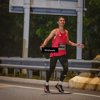 Runner Photo 6164671