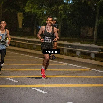 Runner Photo 6164773