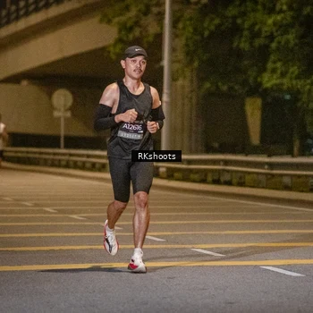 Runner Photo 6165038