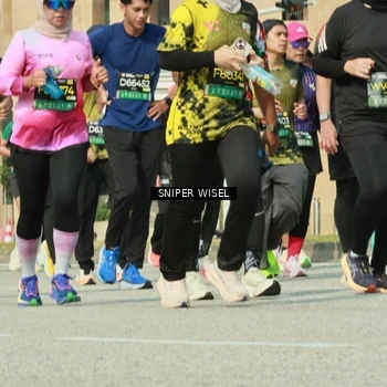 Runner Photo 6165061