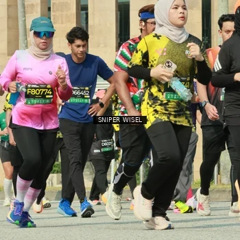 Runner Photo 6165087
