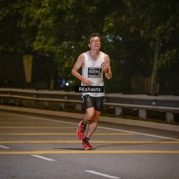 Runner Photo 6165089