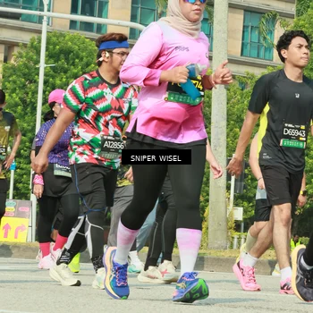 Runner Photo 6165111