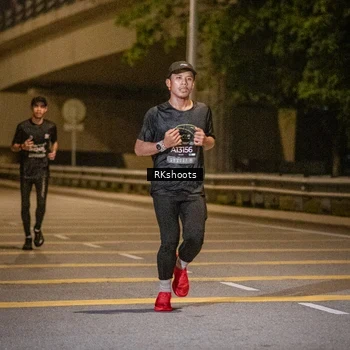 Runner Photo 6165119
