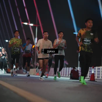 Runner Photo 6165172