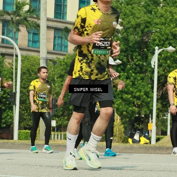 Runner Photo 6165215