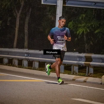 Runner Photo 6165282