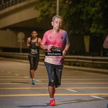 Runner Photo 6165293
