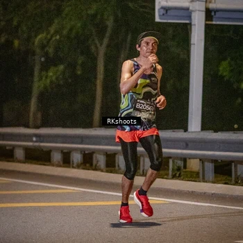 Runner Photo 6165402