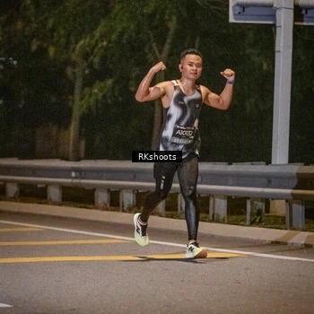 Runner Photo 6165414