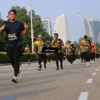 Runner Photo 6165420
