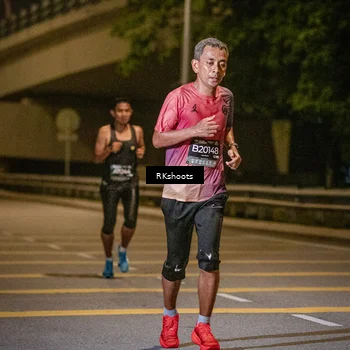 Runner Photo 6165439