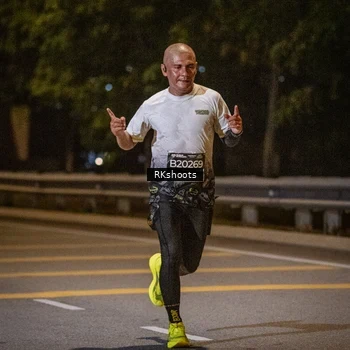 Runner Photo 6165459