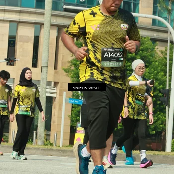 Runner Photo 6165501