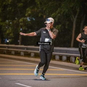 Runner Photo 6165531