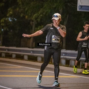 Runner Photo 6165539