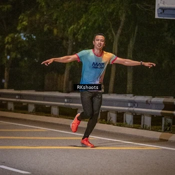 Runner Photo 6165542
