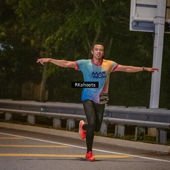 Runner Photo 6165556