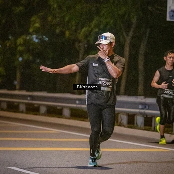 Runner Photo 6165562