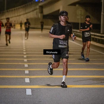 Runner Photo 6165660
