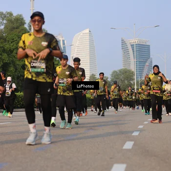 Runner Photo 6165669