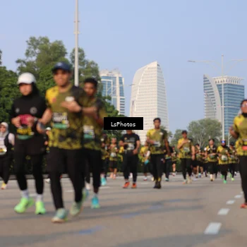 Runner Photo 6165691