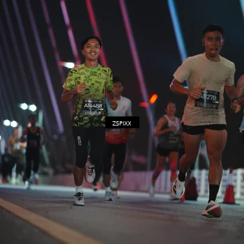 Runner Photo 6165714