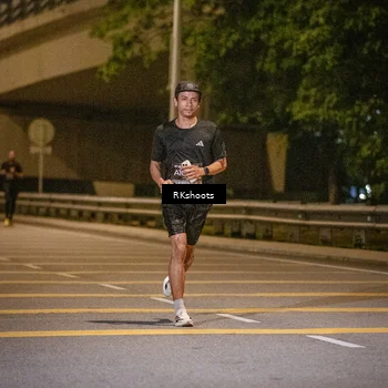 Runner Photo 6165724
