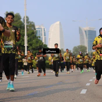 Runner Photo 6165731