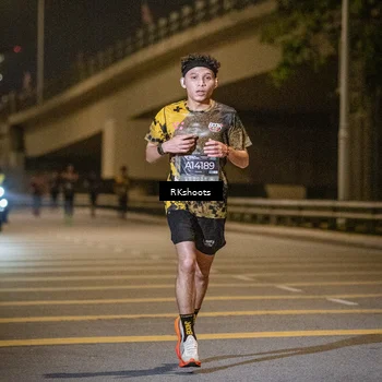 Runner Photo 6165754