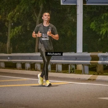 Runner Photo 6165757