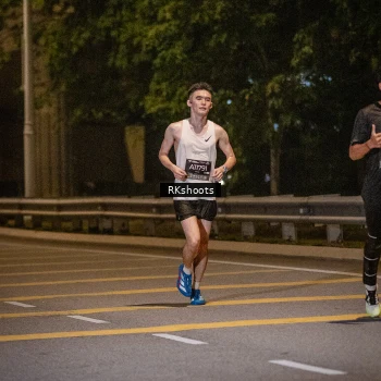 Runner Photo 6165779