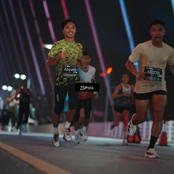 Runner Photo 6165794