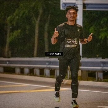 Runner Photo 6165807