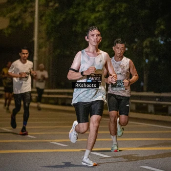 Runner Photo 6165856
