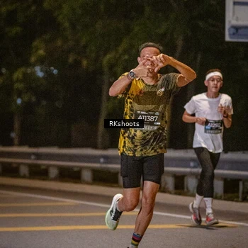 Runner Photo 6165871