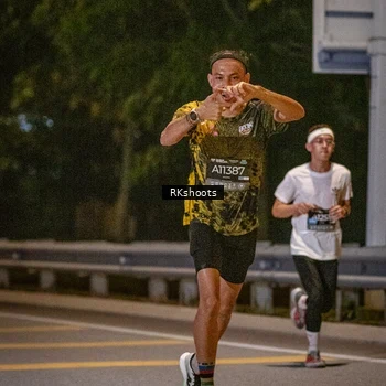 Runner Photo 6165895