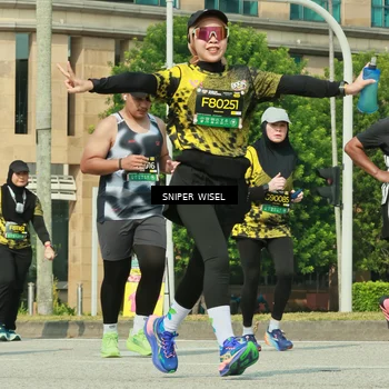 Runner Photo 6165900