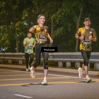Runner Photo 6165906