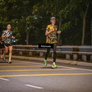 Runner Photo 6166056